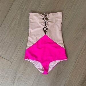 Acacia Bronx One Piece size XS